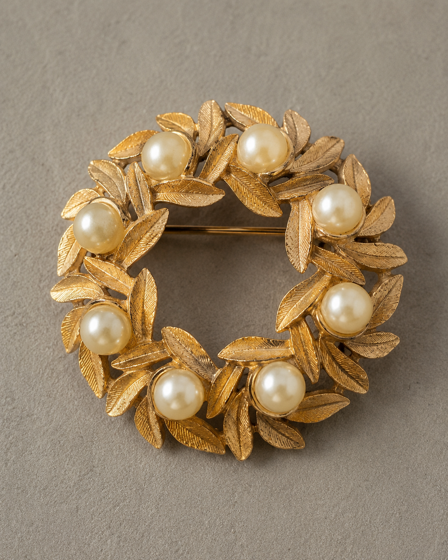 Vintage Avon gold-tone faux pearl wreath brooch front view